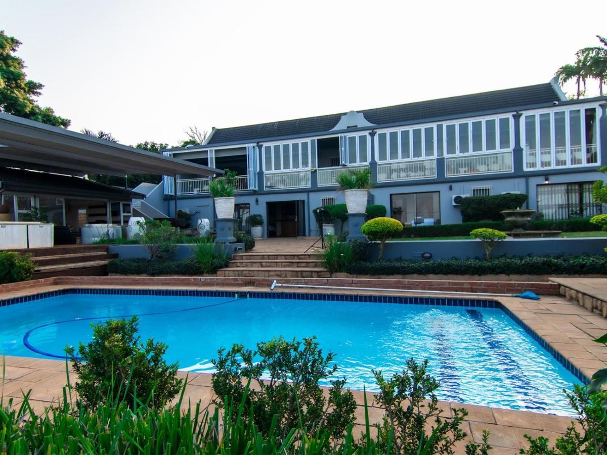 Royal Guesthouse 姆通济尼 外观 照片