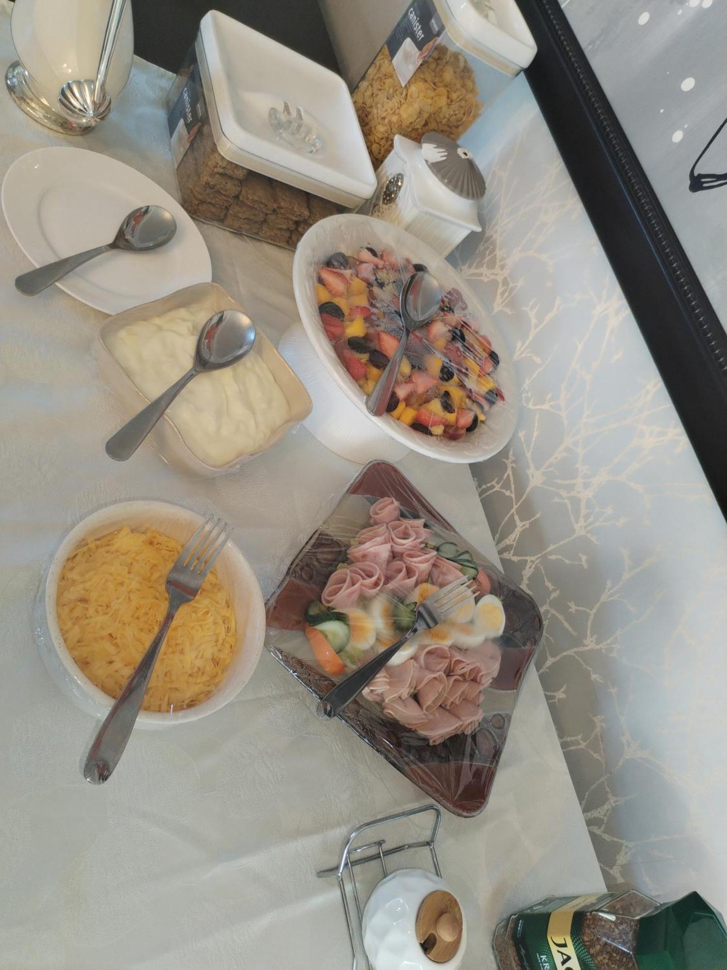 Royal Guesthouse 姆通济尼 外观 照片