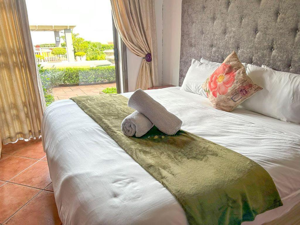 Royal Guesthouse 姆通济尼 客房 照片